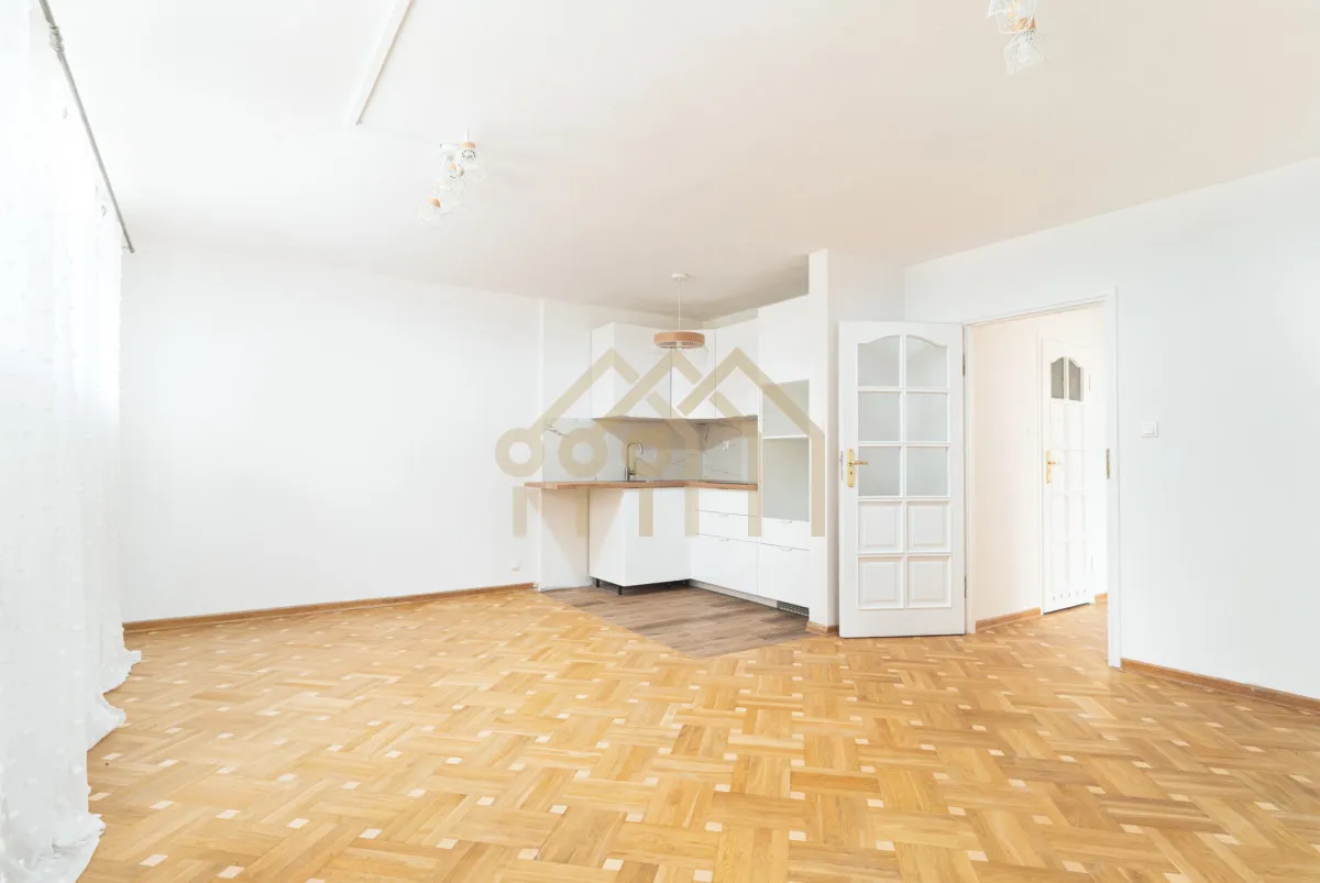 Elegancki apartament z ogrodem na Mokotowie 