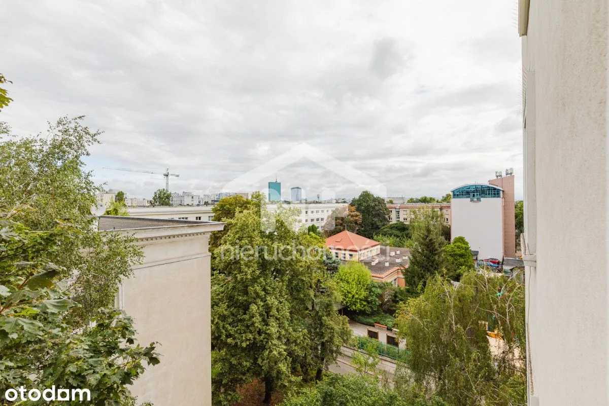 Odrestaurowana Kamienica z windą przy Metrze 