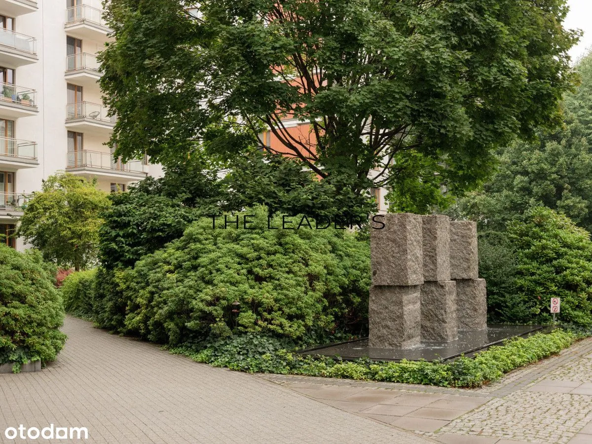 Apartament na Powiślu tuż przy parku.