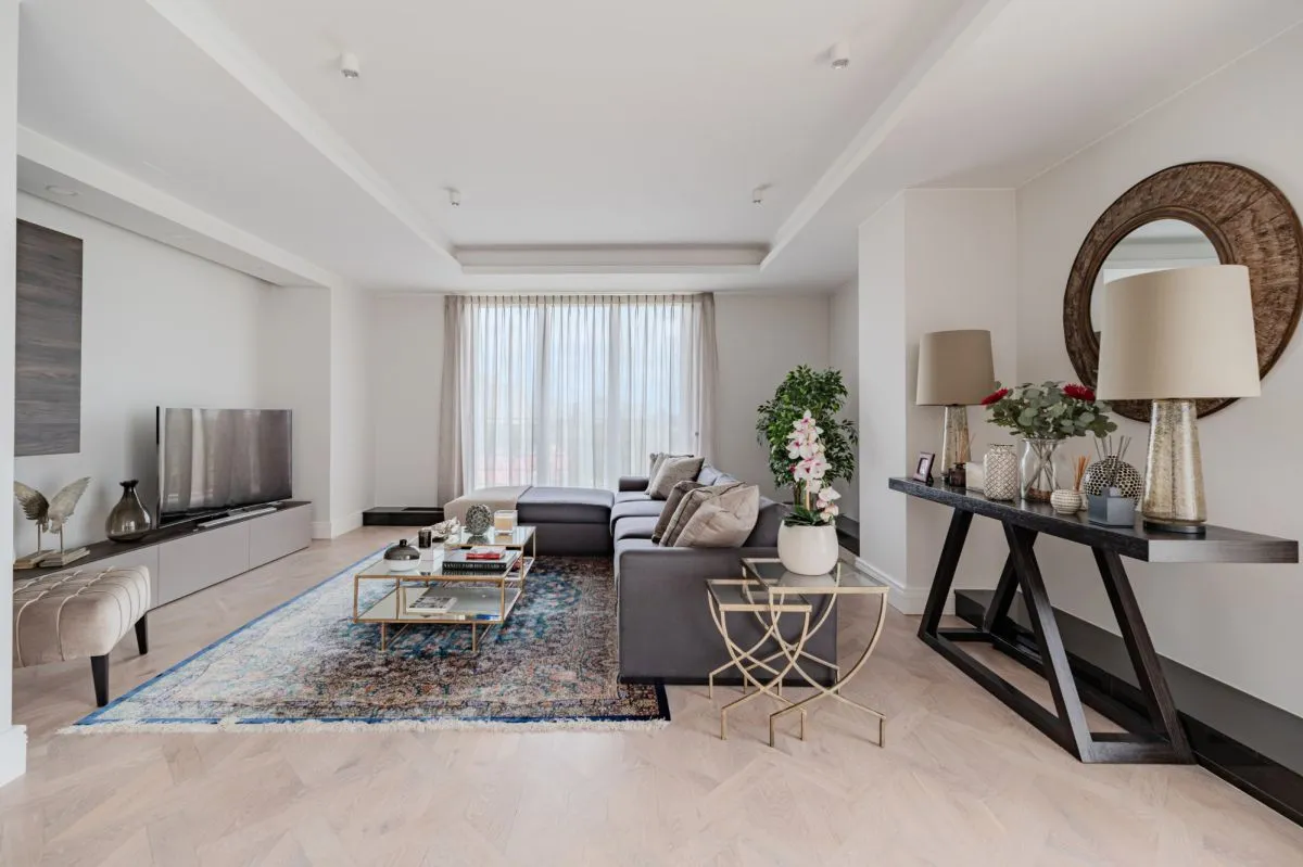 Luksusowy Penthouse | 300 M²|4 Sypialnie| Wellness