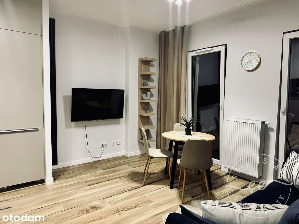 Apartament z widokiem, 23 piętro - Bliska Wola