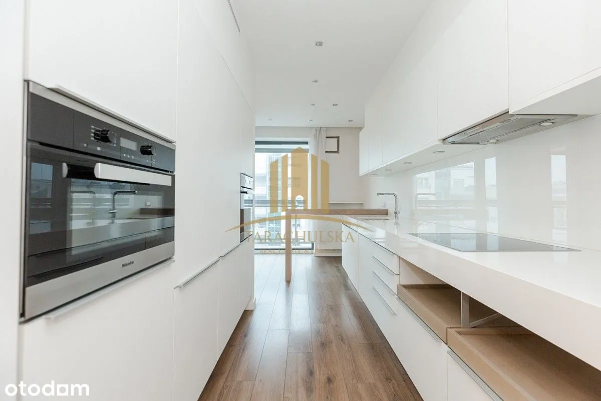 Modern Style | 4 Bedroom Apartment | Air Cond