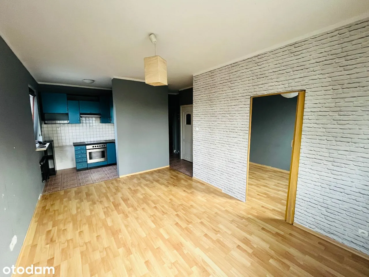 2 pokoje z tarasem, komórką i garażem - 37 m2