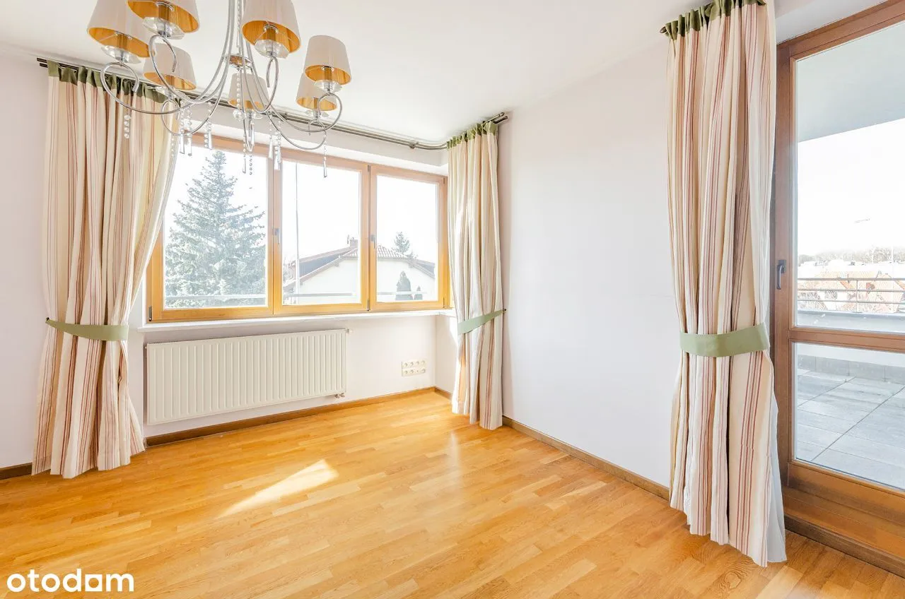 Słoneczny apartament z trzema tarasami.