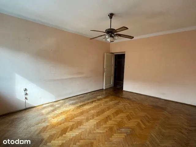 CENTRUM Arsenał - do remontu 50 m2 mieszkanie