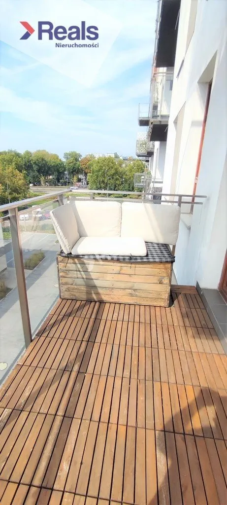 3 pokojowe w apartamentowcu z balkonem 