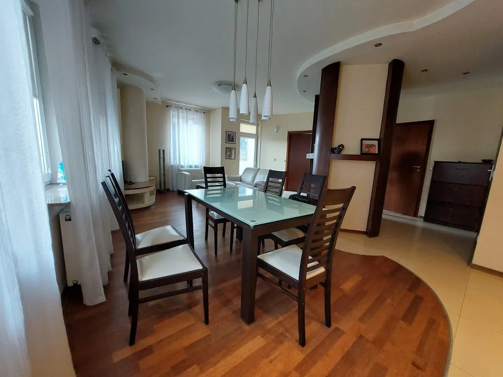 Apartament z widokiem, 61m2, centrum Warszawy 