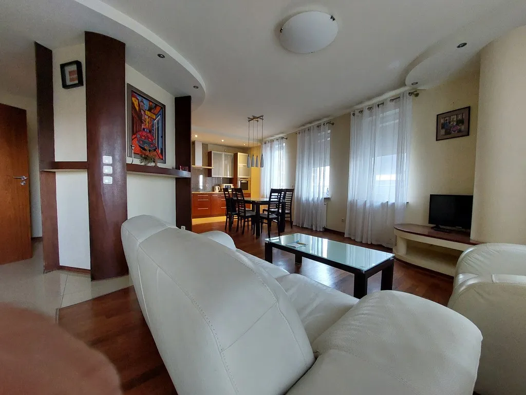 Apartament z widokiem, 61m2, centrum Warszawy 