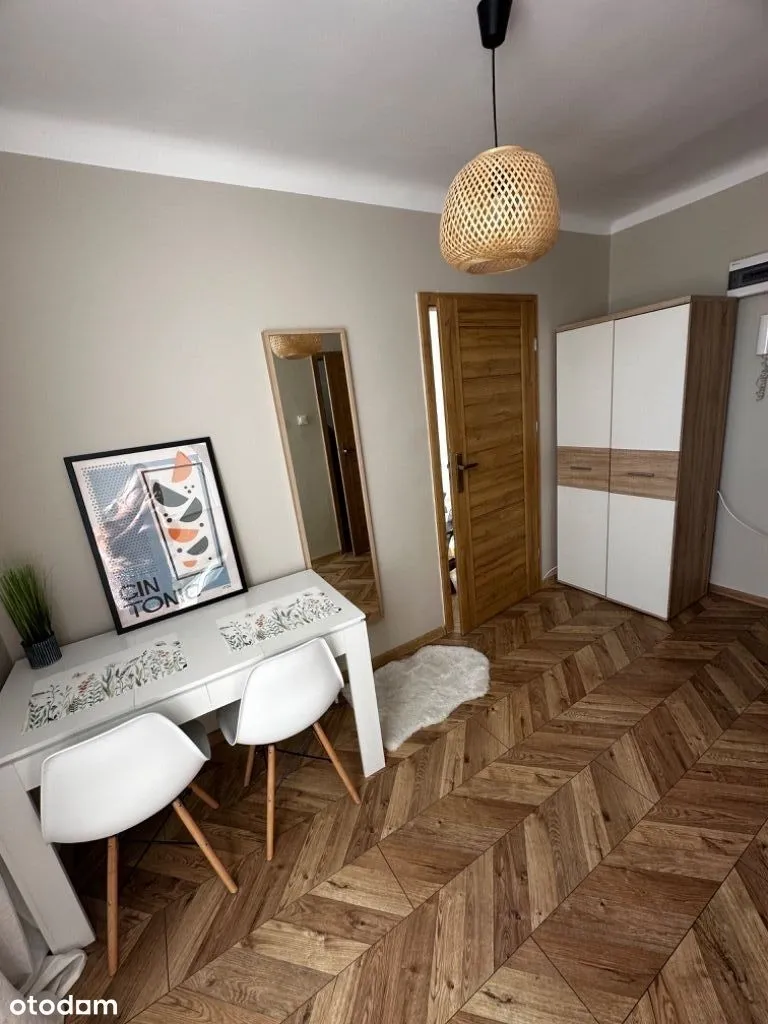 Sprzedam 29m2  Warszawa/Okęcie