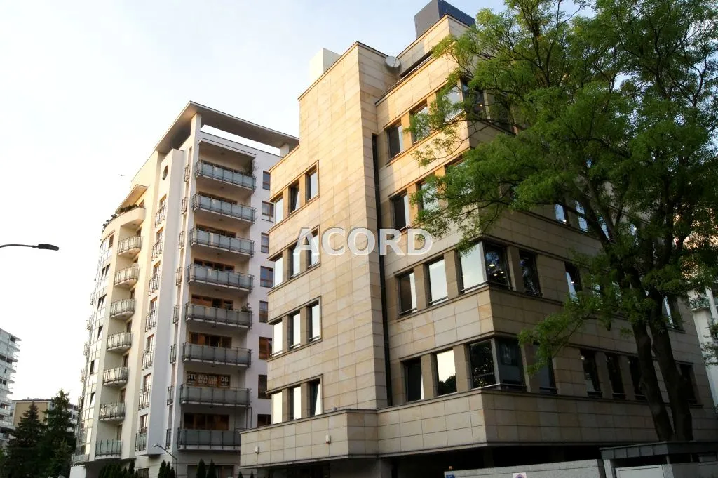 Apartament, Aleja Wyścigowa