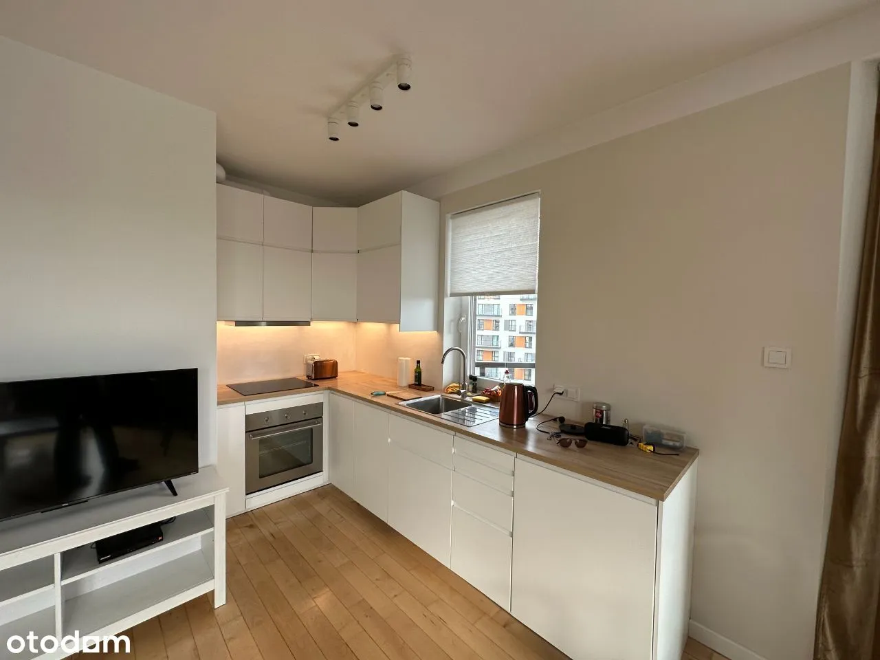 Apartament przy Metro Wilanowska. Garaż w cenie.