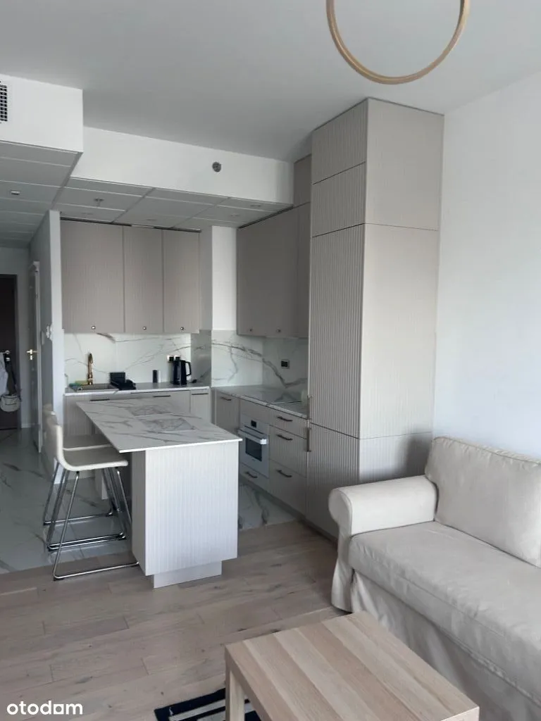 Apartament lux 38 m2 Wola Tower z garażem FV 23%