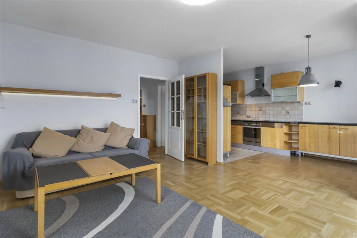 Apartament/2 pokoje/Ursynów/logia/61 m2/Metro/ 