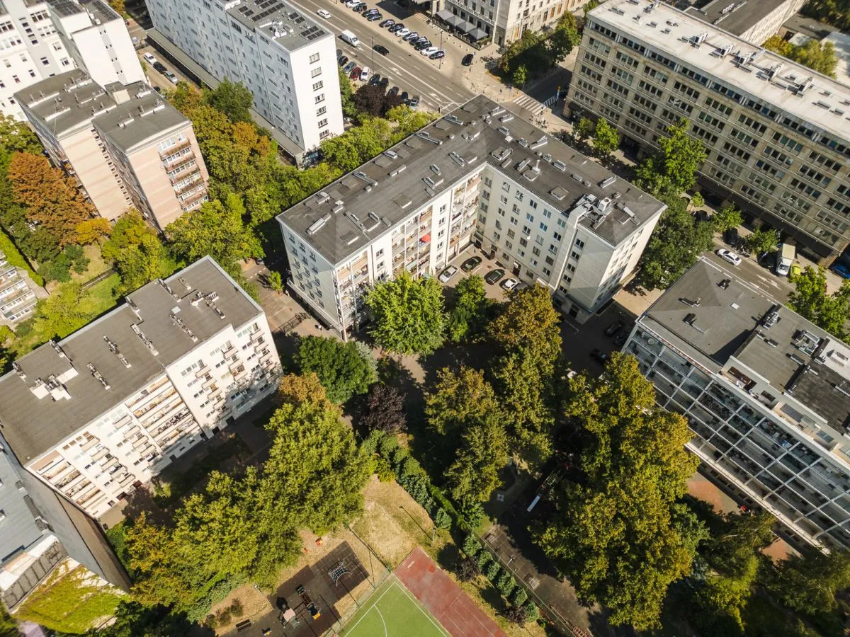 Przestronne trzy pokoje w centrum Warszawy 