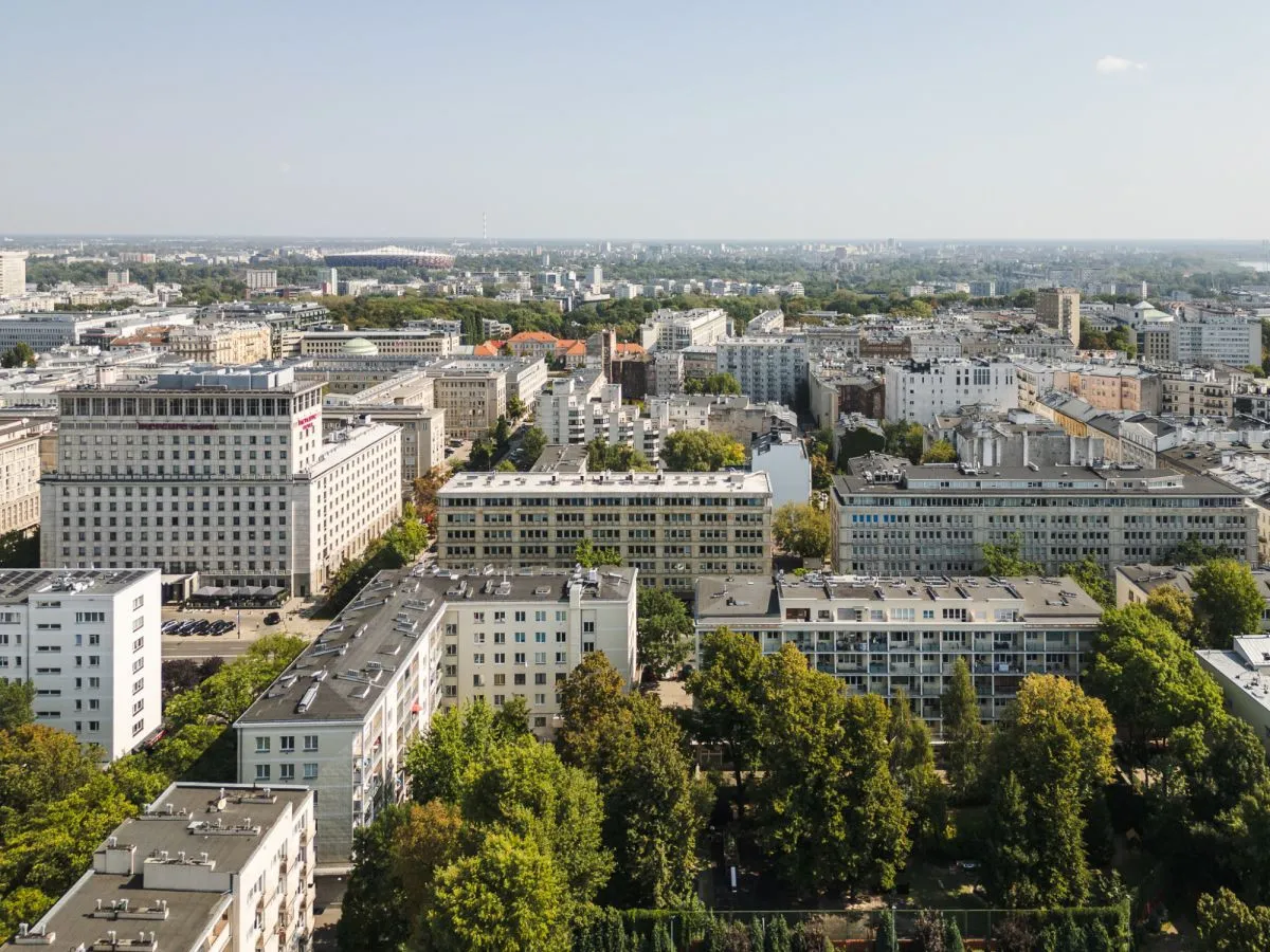 Przestronne trzy pokoje w centrum Warszawy 