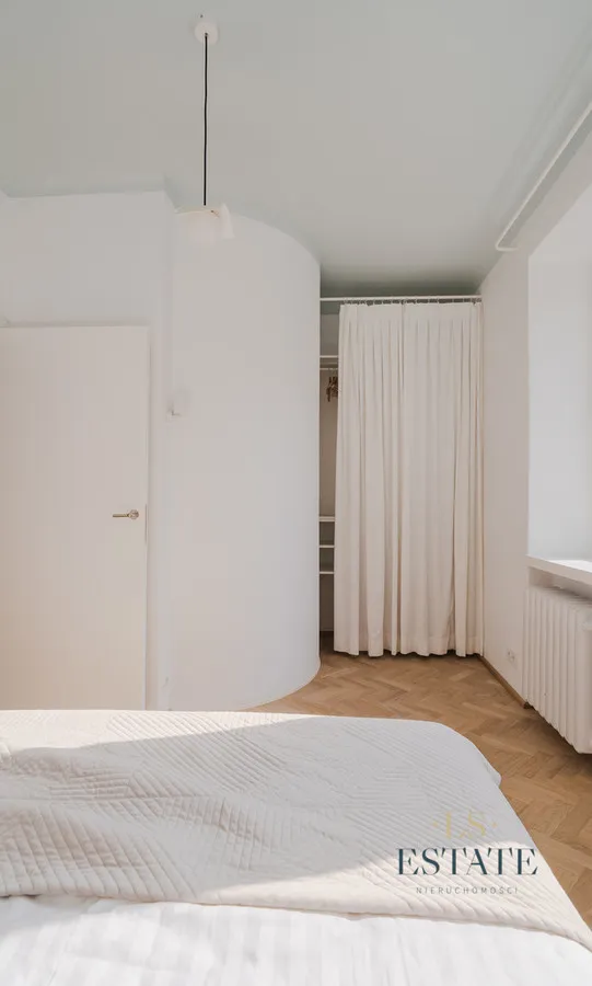 Piękny apartament w kamienicy na Śródmieściu 