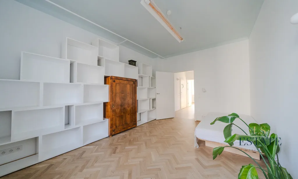 Piękny apartament w kamienicy na Śródmieściu 