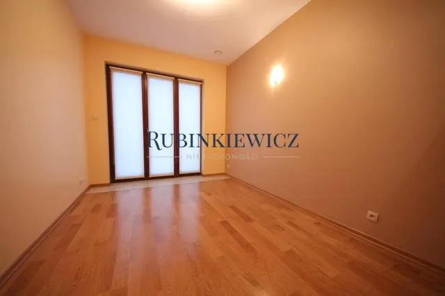 STARY WILANÓW APARTAMENT 200 M2 UL. RUMIANA 