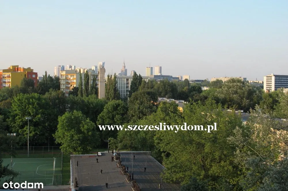 Żupnicza Dw. Wschodni 2 pok. z balkonem i garażem