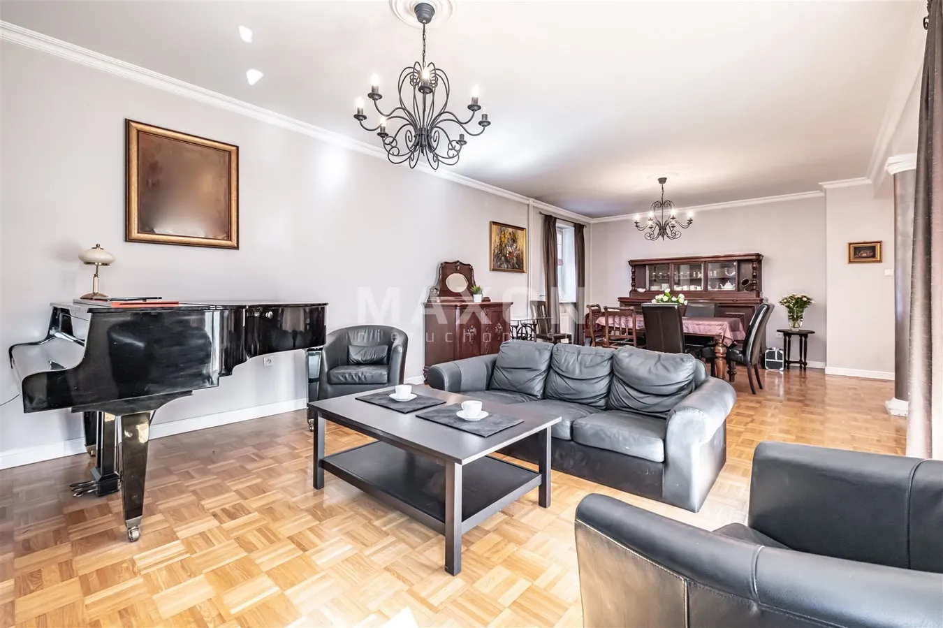 Przestronny apartament z komórką i garażem 