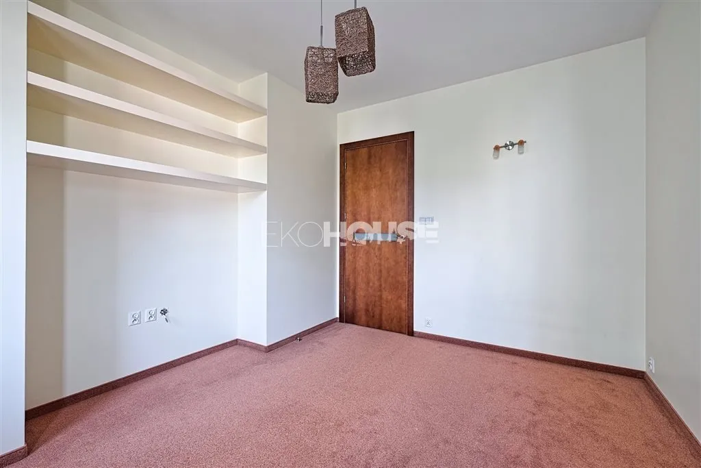 Pięciopokojowy apartament w sercu Starego Mokotowa 