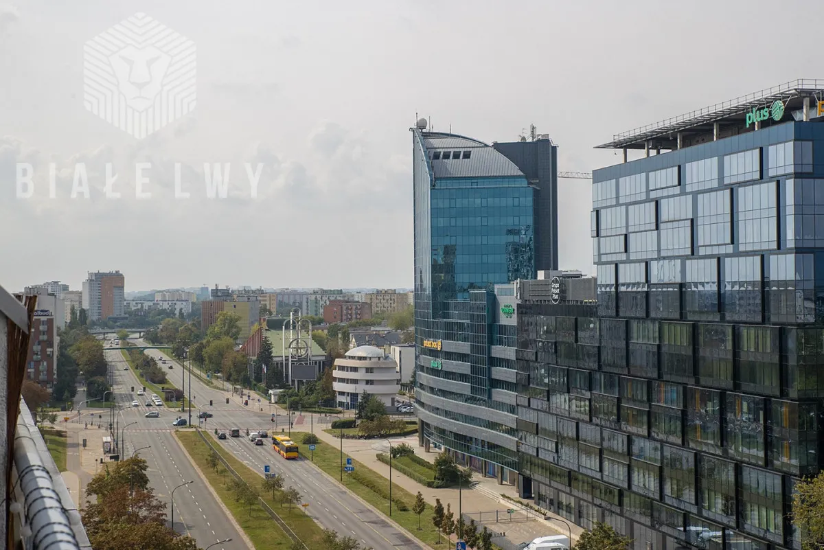 Kawalerka z PANORAMĄ WARSZAWY i klimatyzacją 