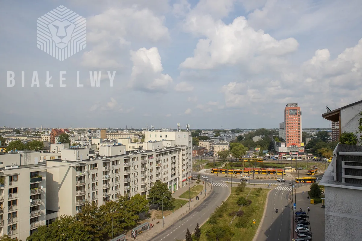 Kawalerka z PANORAMĄ WARSZAWY i klimatyzacją 