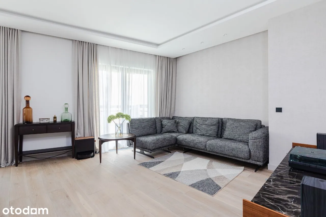 Elegancki apartament z pięknym tarasem