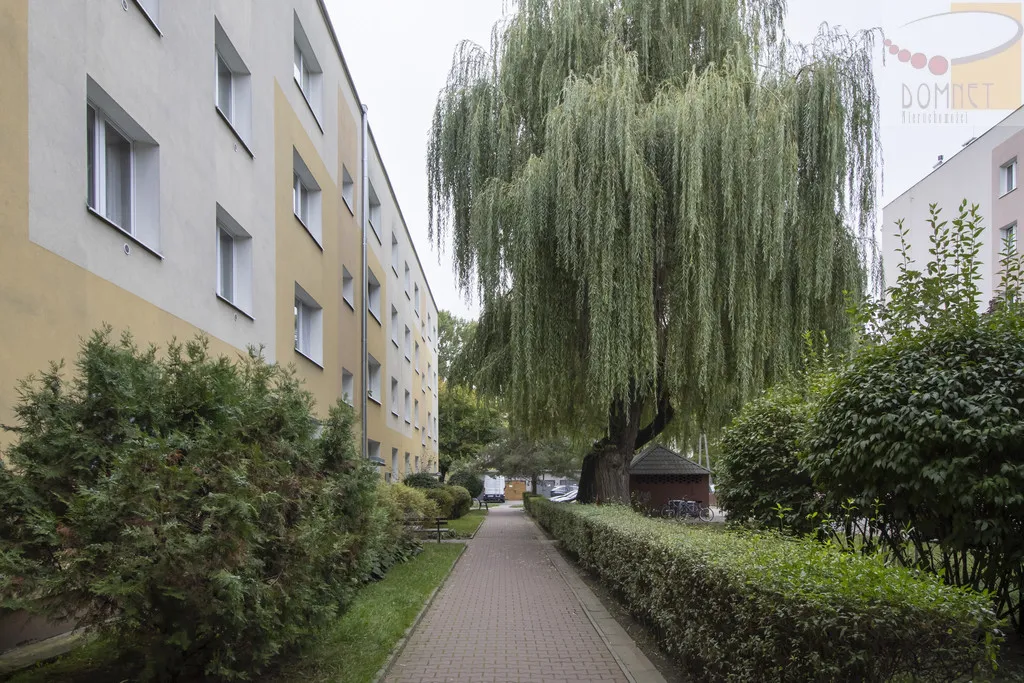 Przestronne 1 pokojowe z oddzielną kuchnią, balkon 