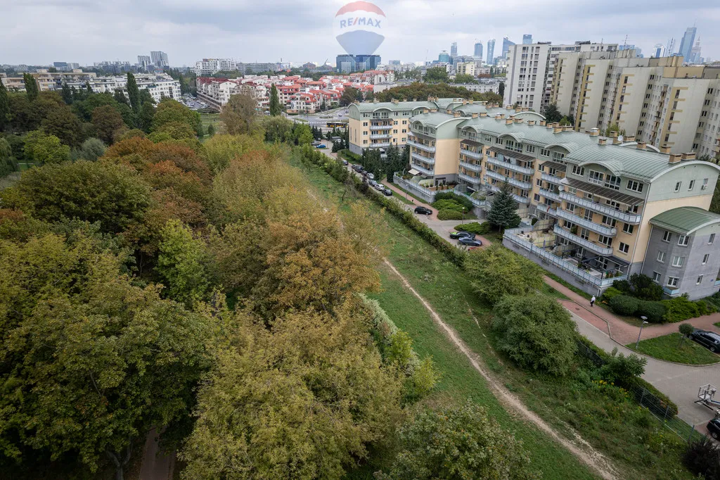 DWUPOZIOMOWY APARTAMENT Z WIDOKIEM NA PARK 