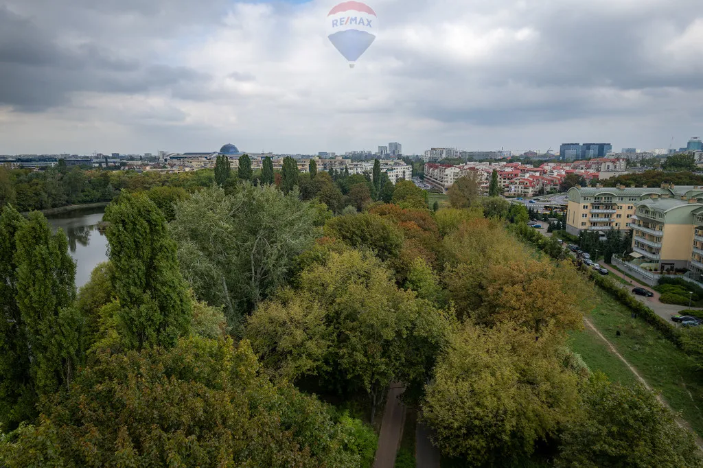 DWUPOZIOMOWY APARTAMENT Z WIDOKIEM NA PARK 