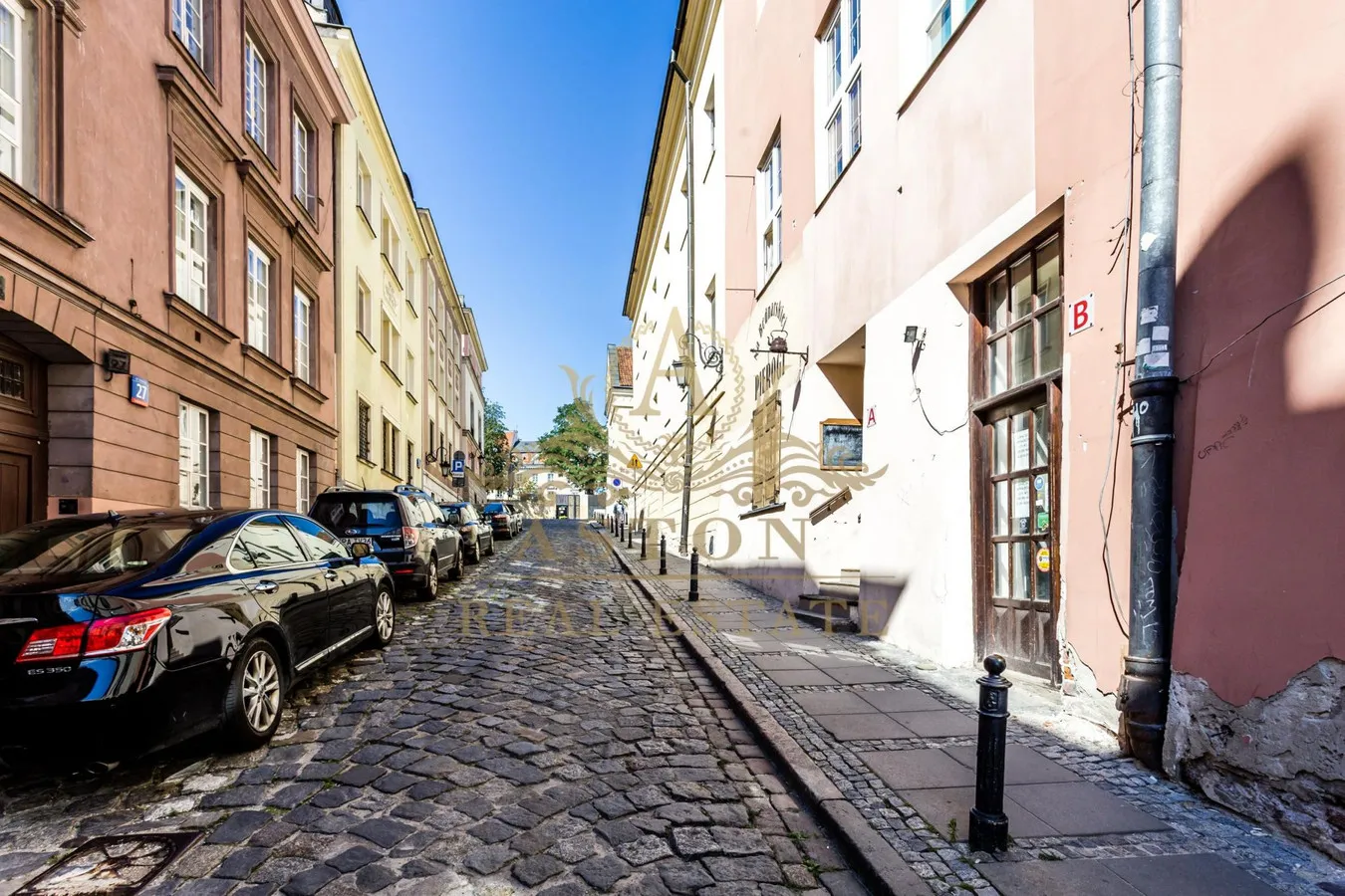 Penthouse with 3 terraces in Old Town 