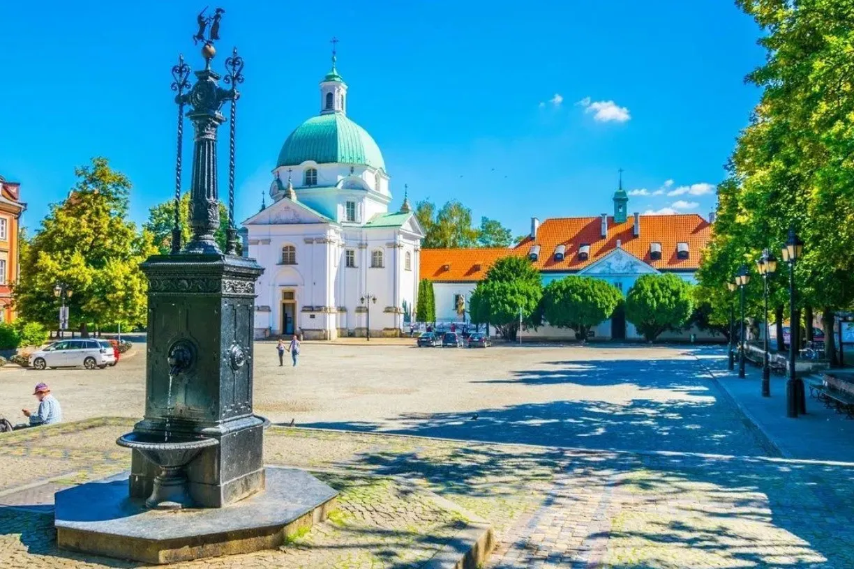 Stare miasto/przestronne, ciche, świeżo wyremontowane 3-pok. mieszkanie z balkon 