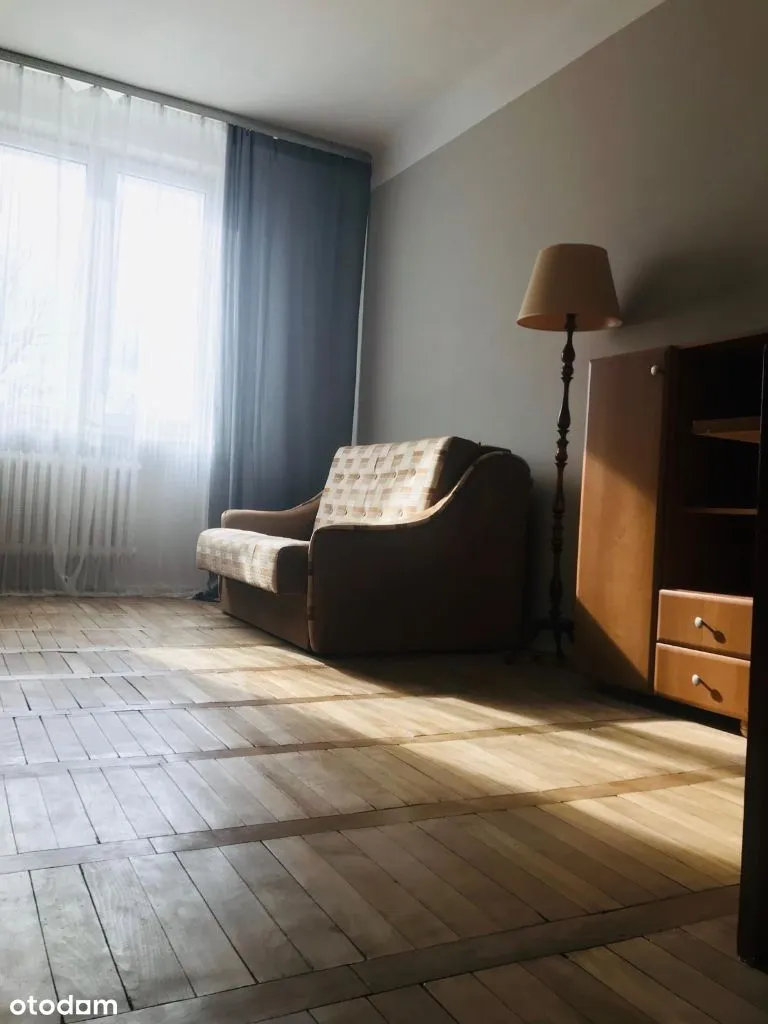 Mieszkanie 47 m², 3 pokoje osobna kuchnia strych