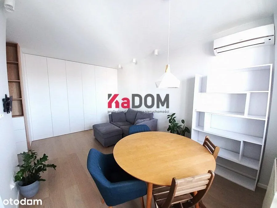 Apartament, Aleja Komisji Edukacji Narodowej