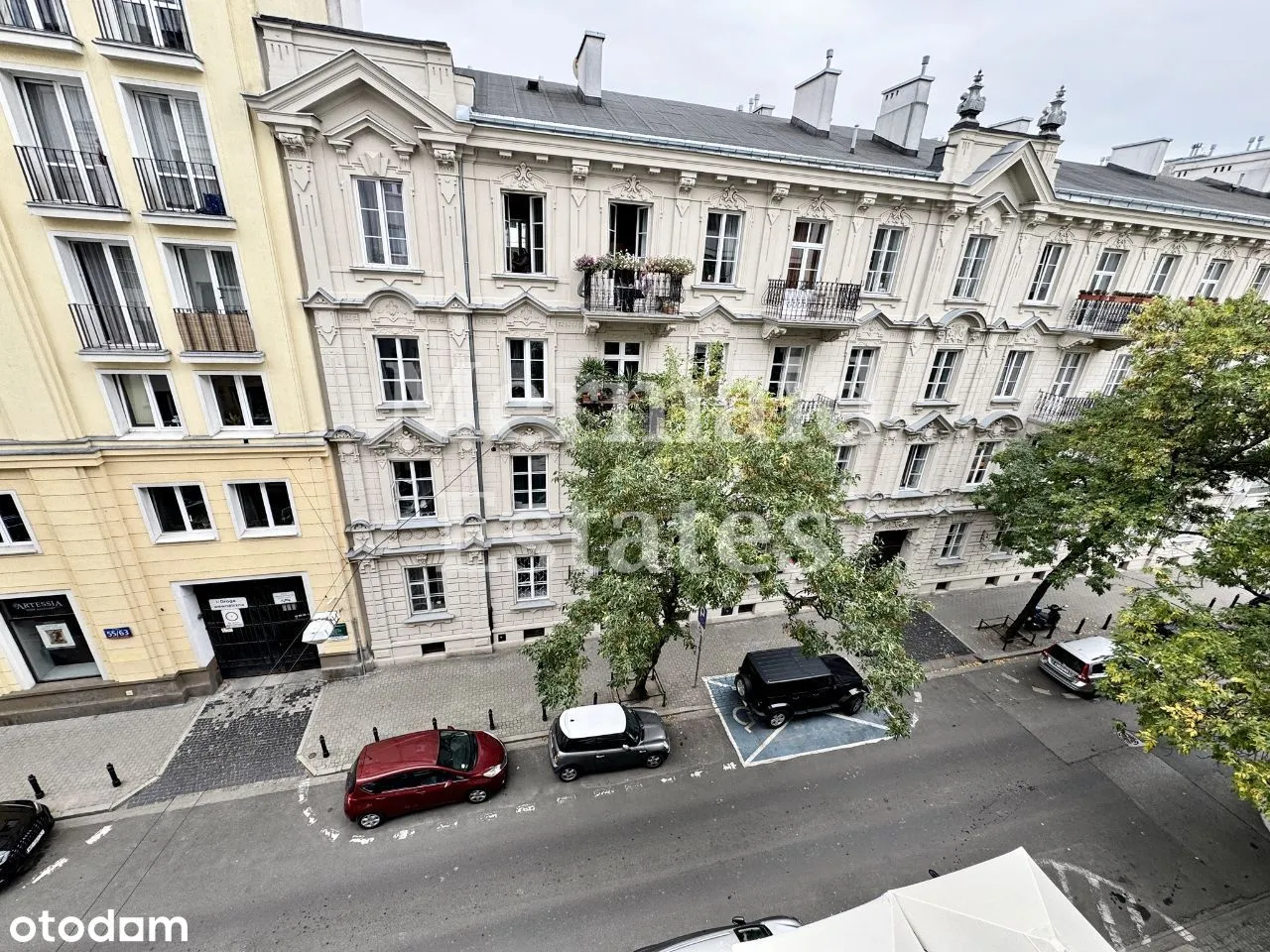 Kamienica na Wilczej, loggia i balkon!