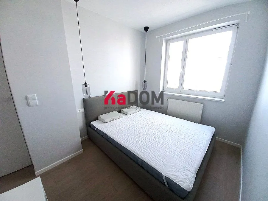 Apartament, Aleja Komisji Edukacji Narodowej