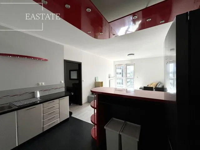 Apartament/Metro/Balkon 