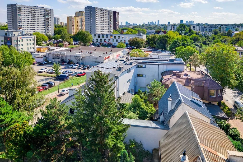 Gotowy do zamieszkania dom obok Lasu Bielańskiego 