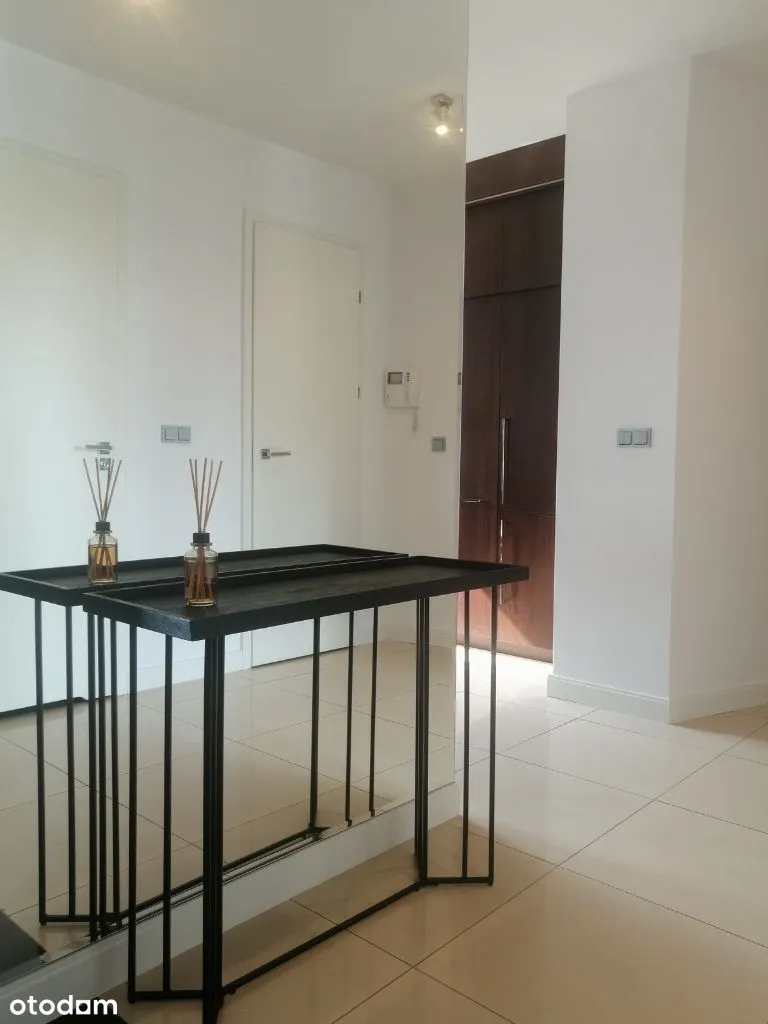 4 pokojowy apartament - Powisle