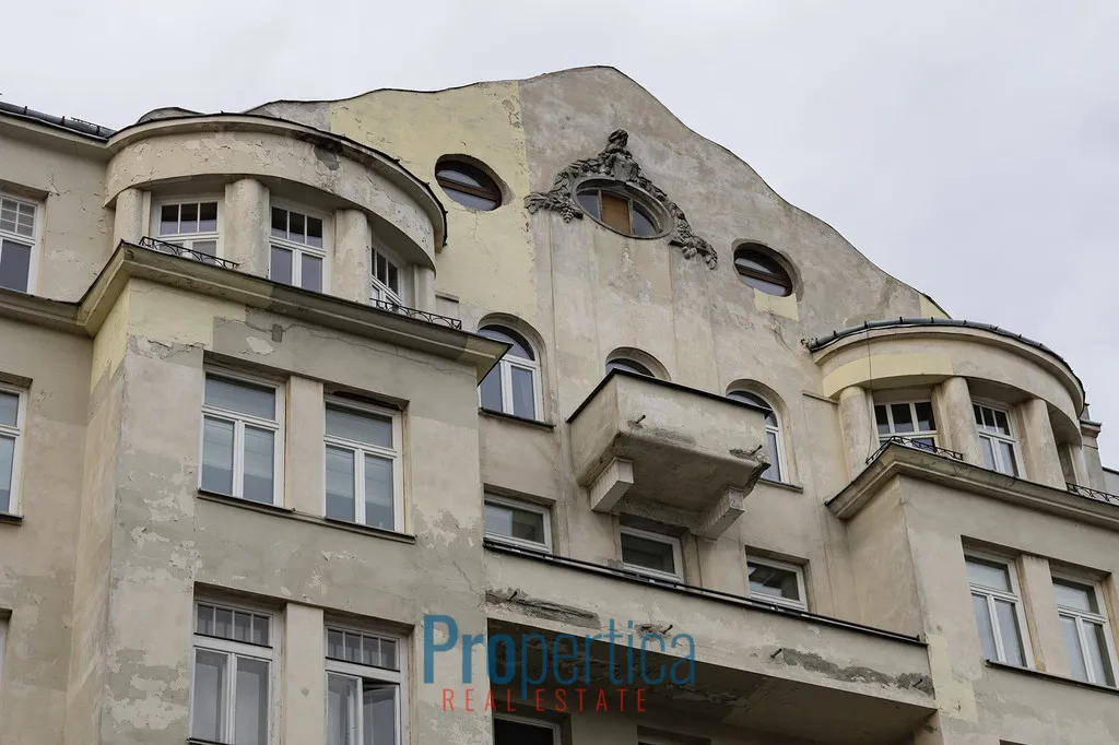 Kamieniczne wysokie z widokiem na Koszyki 