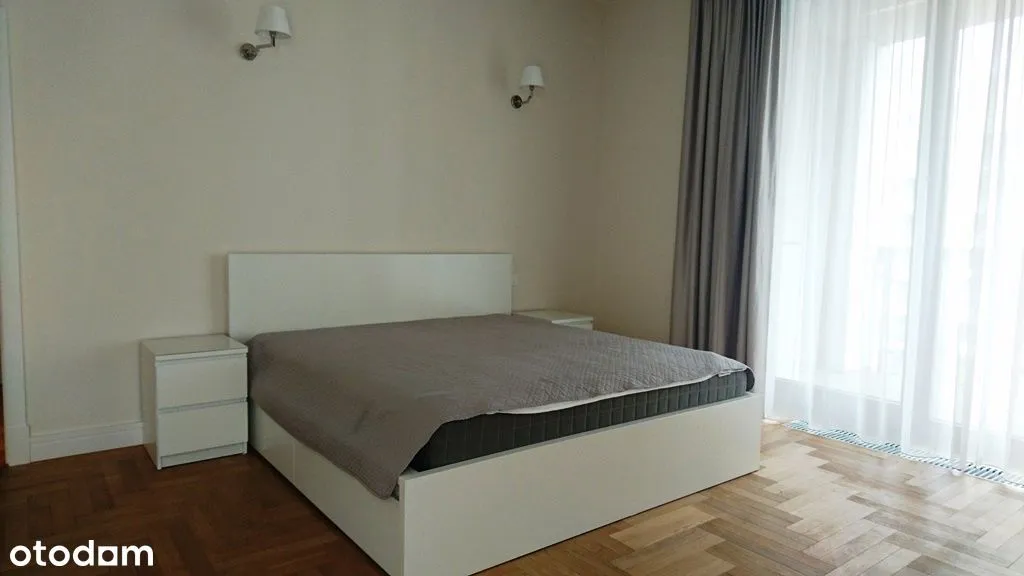 Przestronny apartament z 4 sypialniami na Powiślu