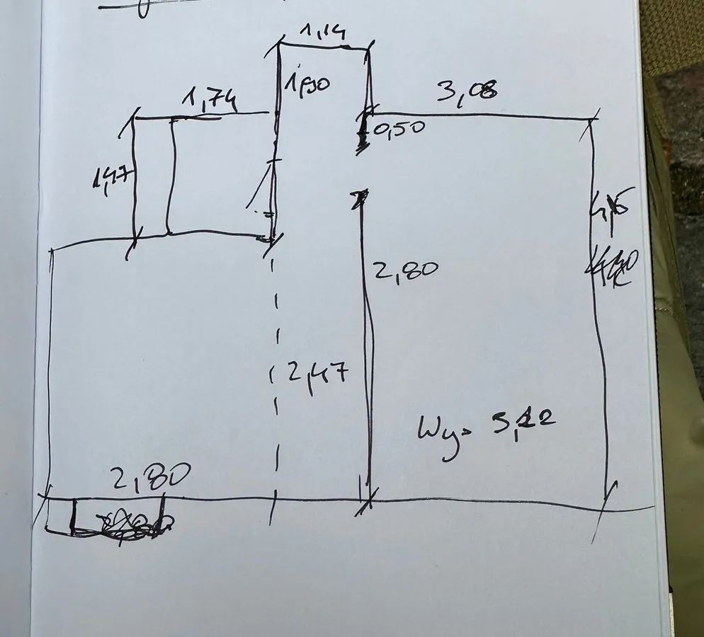 2-pokojowe mieszkanie wysokie 3,15m. w budynku z cegły, piwnica, parking, ciche 