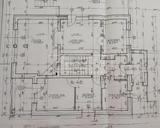 Dom dla rodziny z potencjałem na biznes w Wawrze 