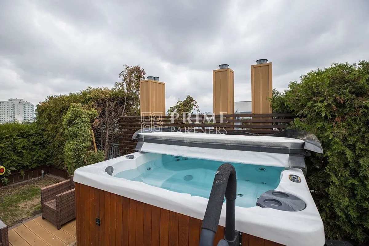 TOP FLOOR z Jacuzzi na dachu / panoramic view 