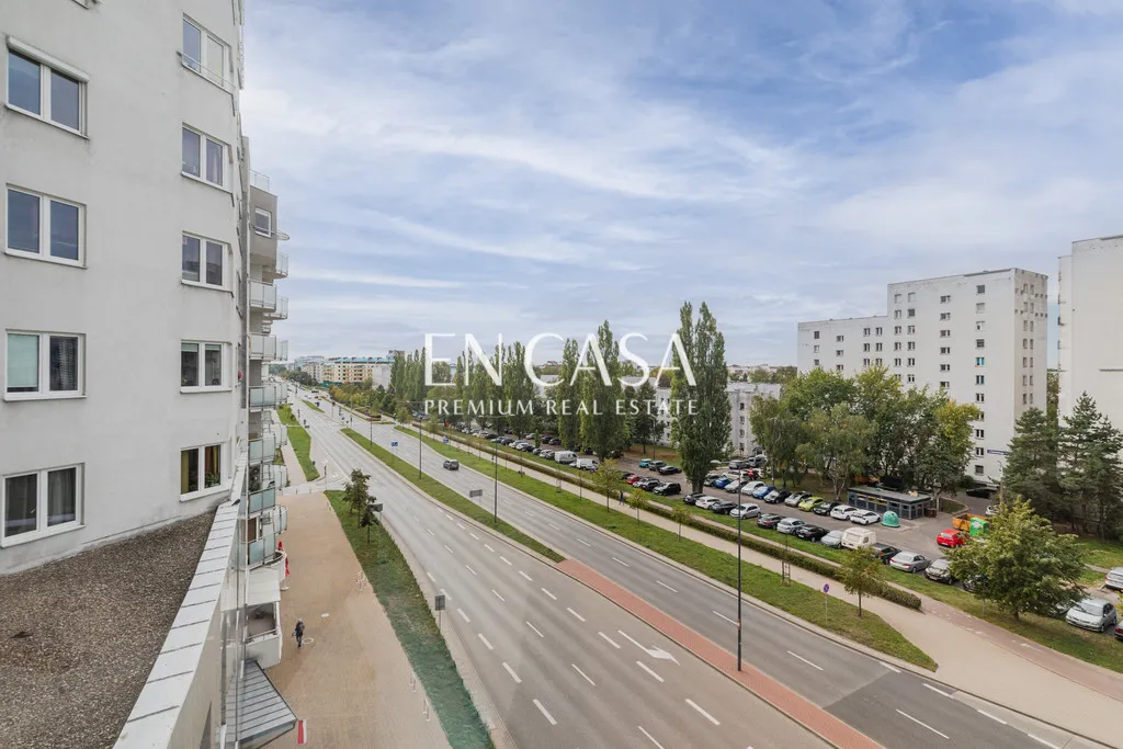 Apartament tuż przy metrze, garaż, do wprowadzenia 