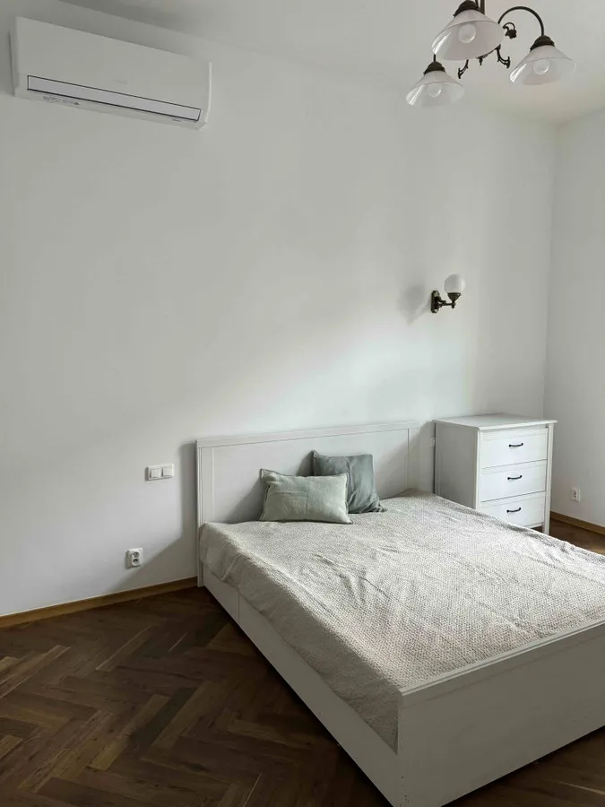 **Apartament 92 m2 w kamienicy w sercu Śródmieścia przy ul. Poznańskiej** 