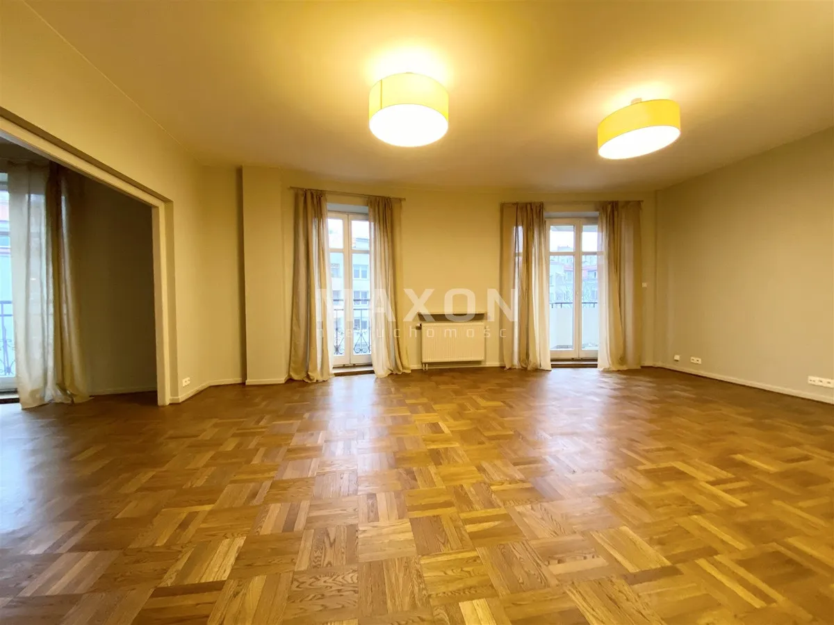 Apartament 4 pokoje przy Parku Łazienki 