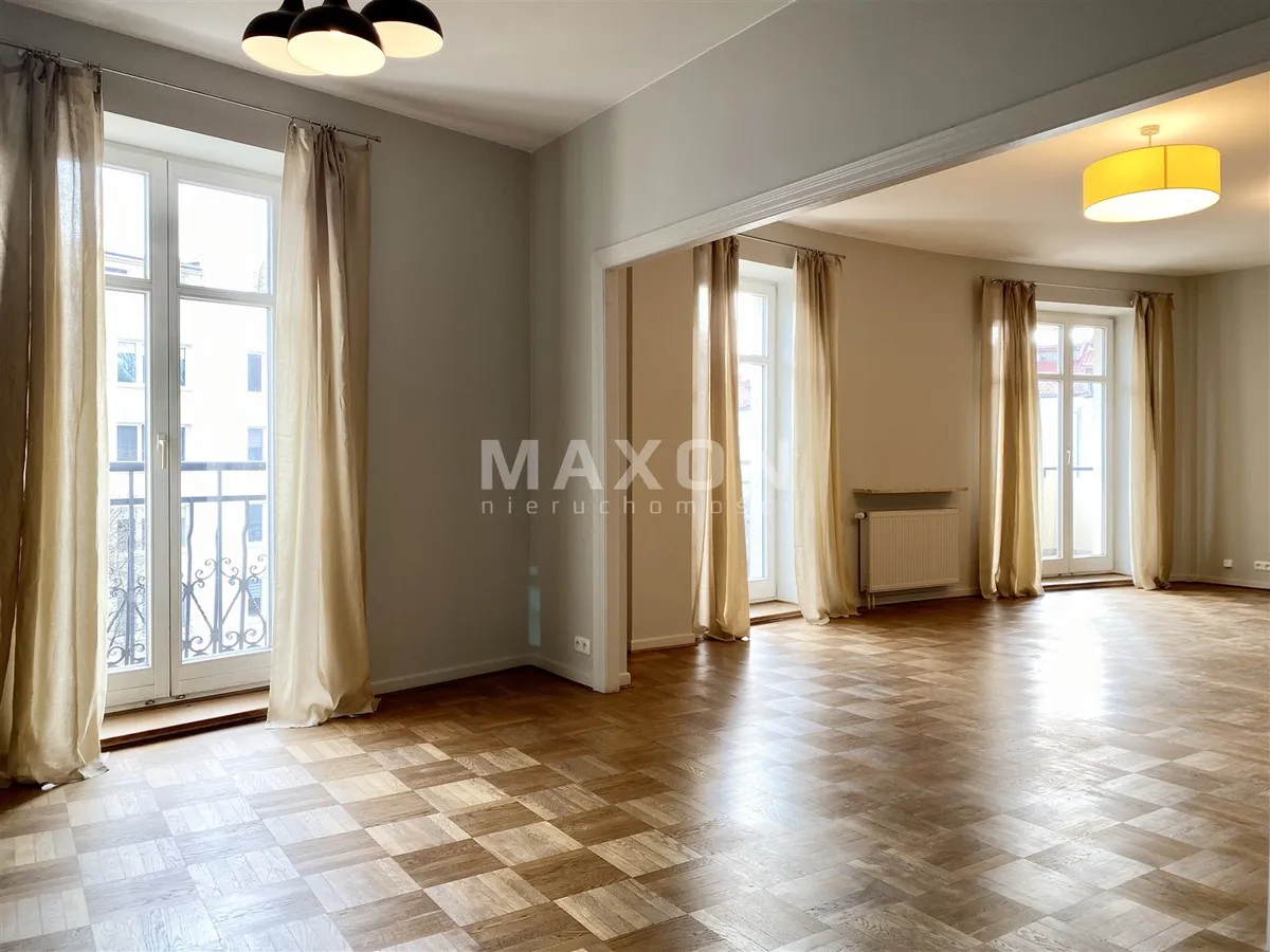 Apartament 4 pokoje przy Parku Łazienki 