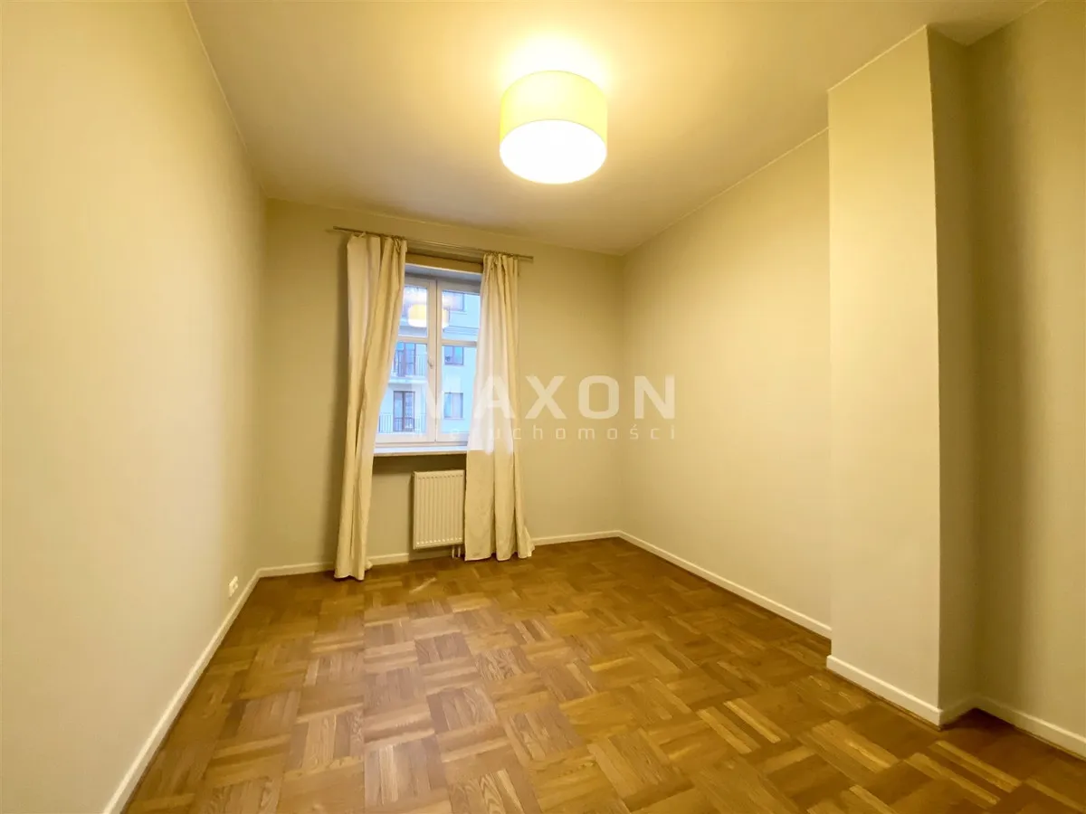 Apartament 4 pokoje przy Parku Łazienki 